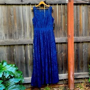 Elegant navy lace evening gown from Candalite